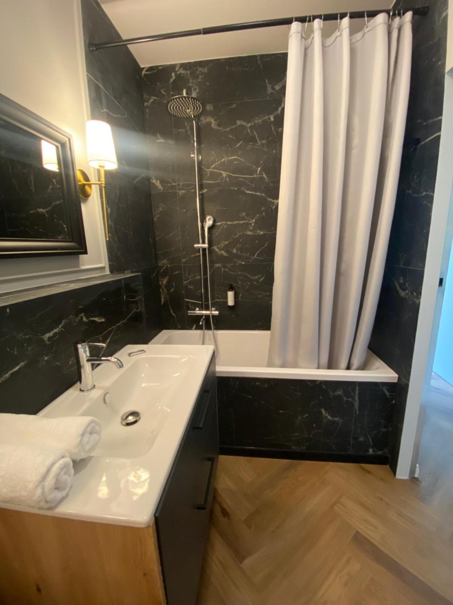 Natura Luxury Apartment Краків Екстер'єр фото